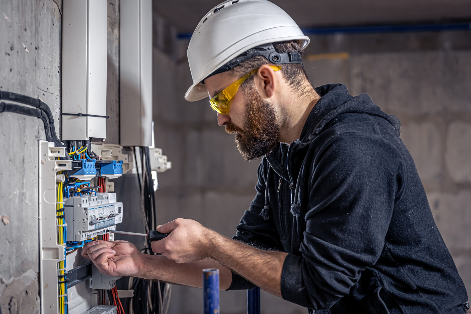 The Guide to a PhD in Electrical Engineering - Aimlay